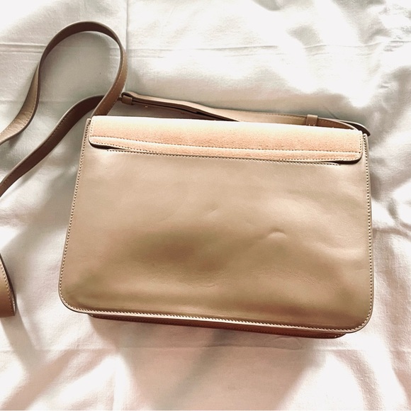 EUC Cuyana Spring 2018 Classic Shoulder Bag In Nude - Picture 3 of 10
